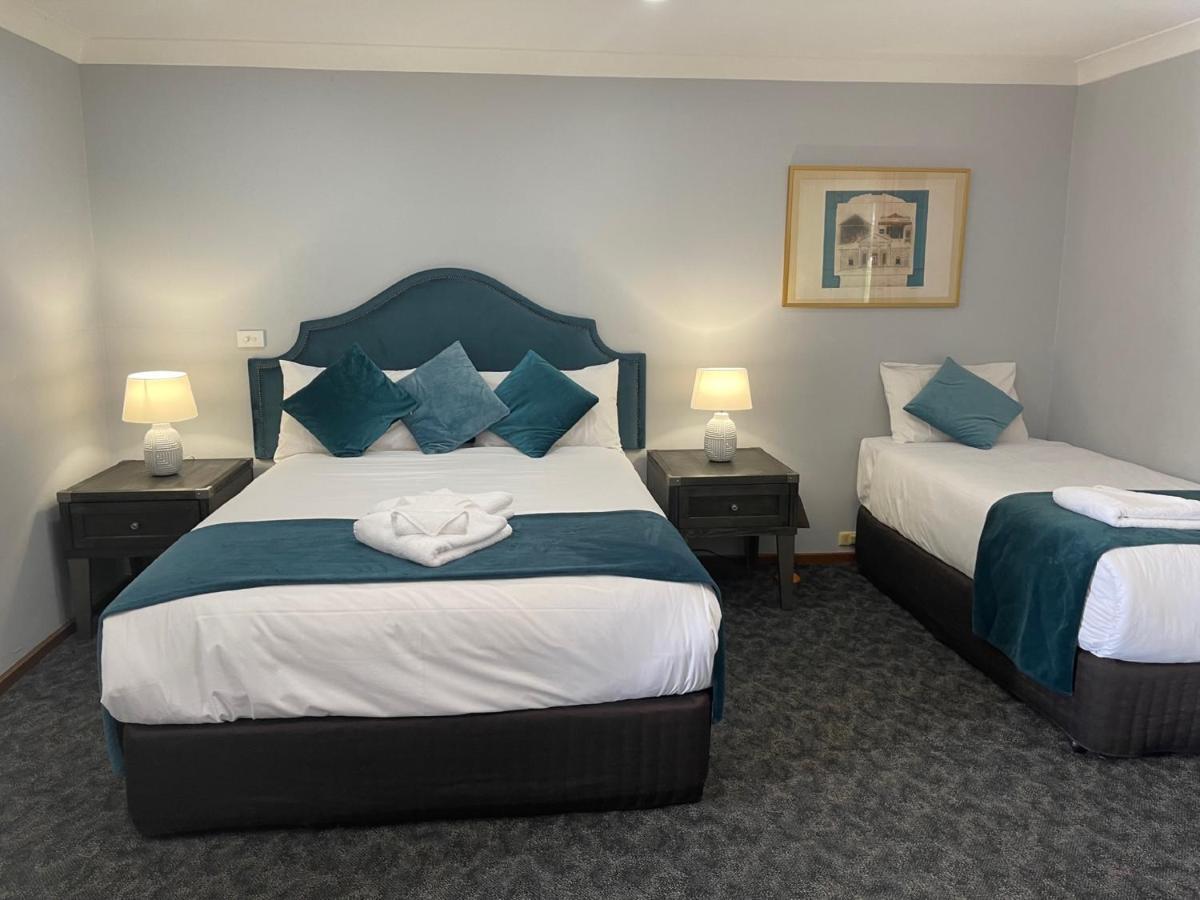 Town & Country Motor Inn Forbes Extérieur photo